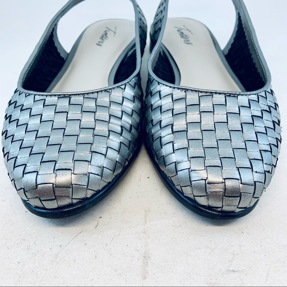 Trotters Pewter Metallic Silver Woven Lucy Slingbacks Flats, size 7.5 WIDE - Picture 4 of 10